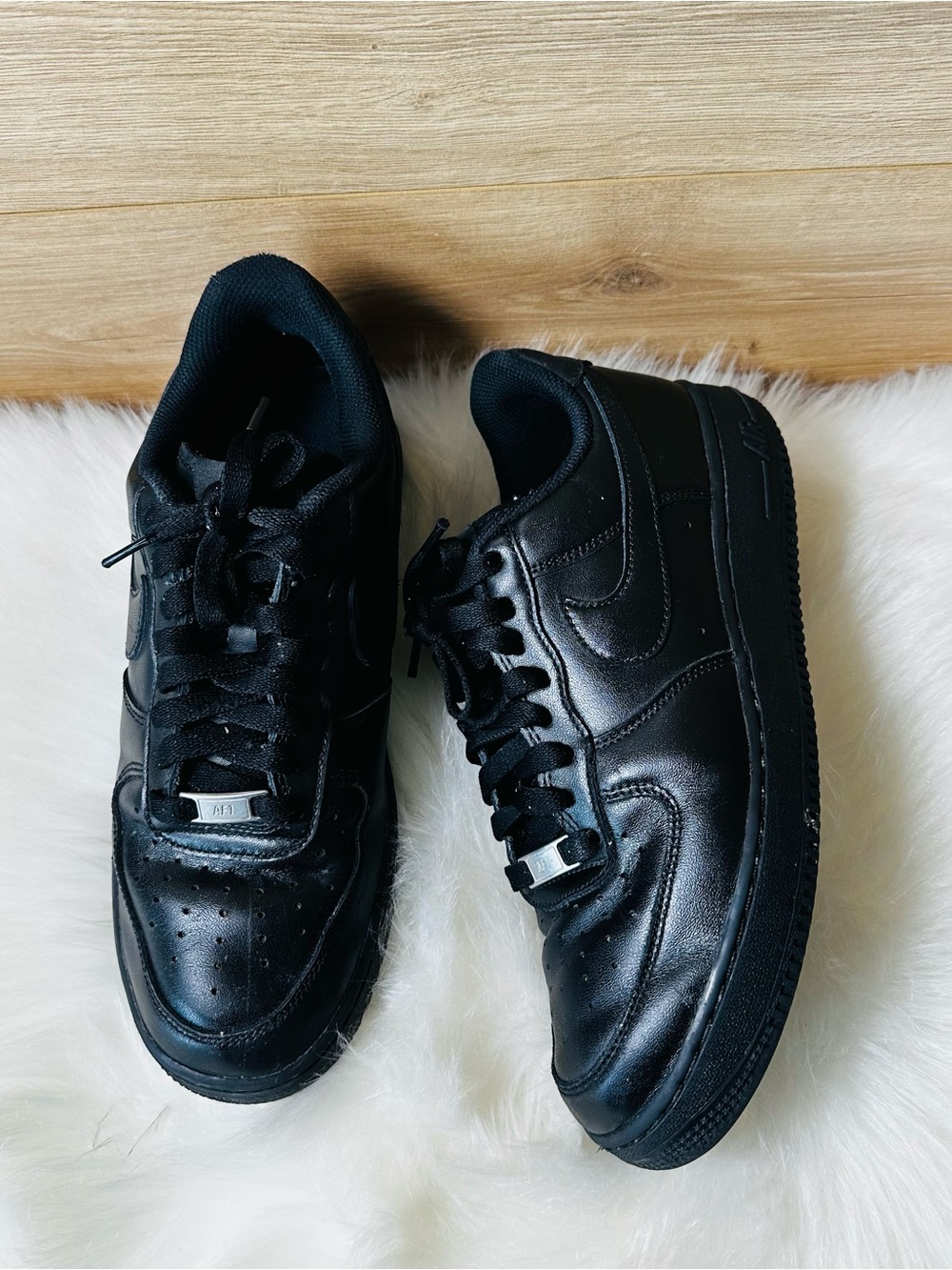 Nike Air Forcé 1 Men's All-Black Leather Sneakers